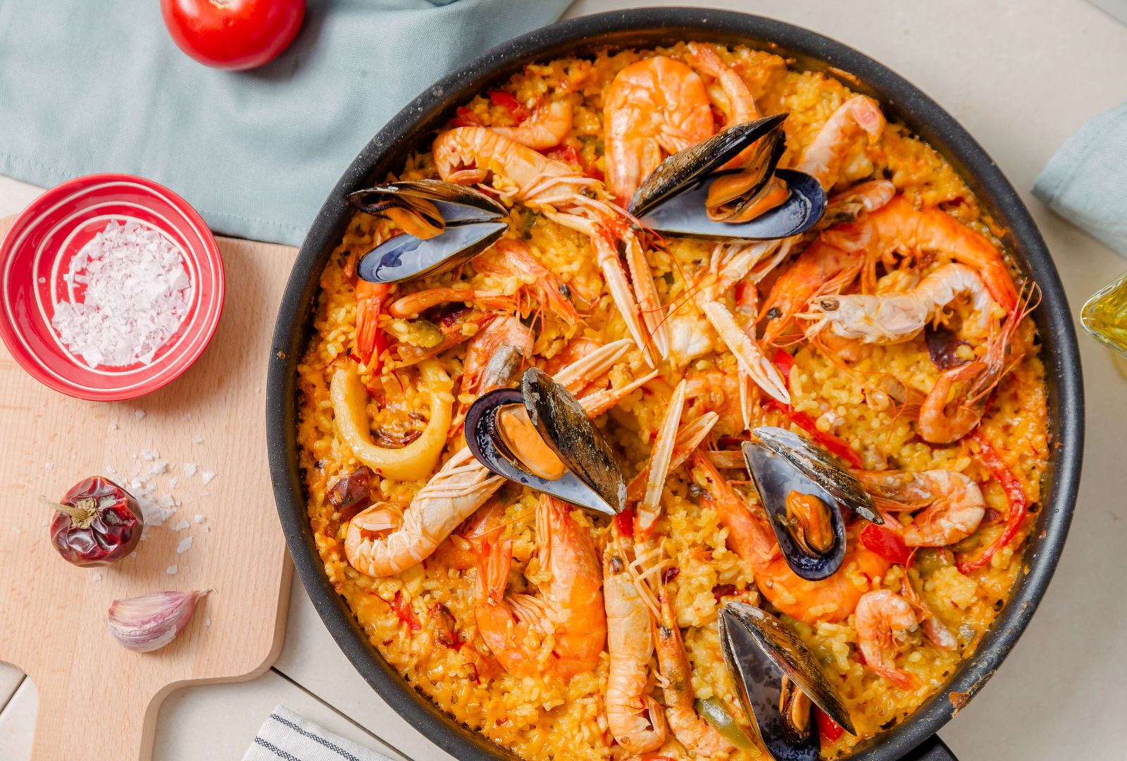 Preparado de paella de marisco congelado